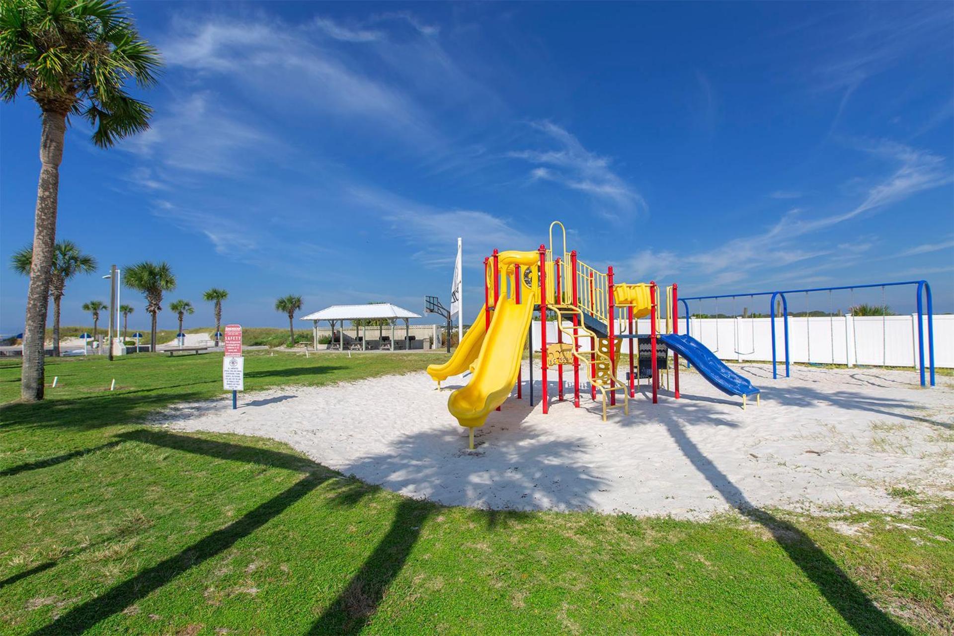 Apartment Lazy Days At Pinnacle Port A-540
